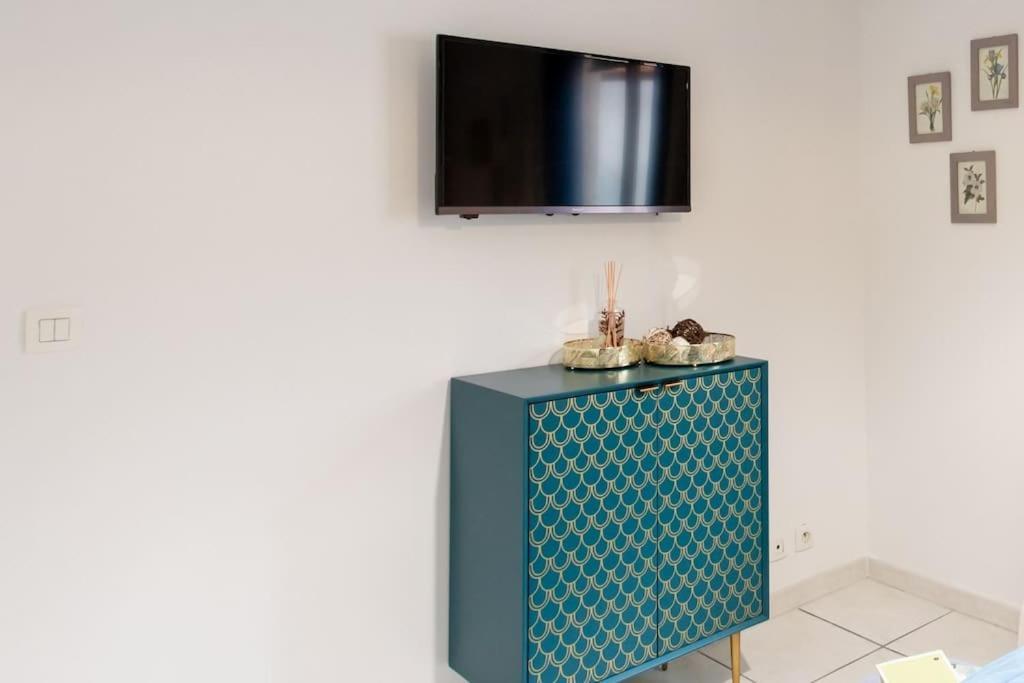 C16 - 2 Bdr Rue Antibes 4 Min Palais Festivals - Ac & Terrace Apartment Cannes Exterior photo